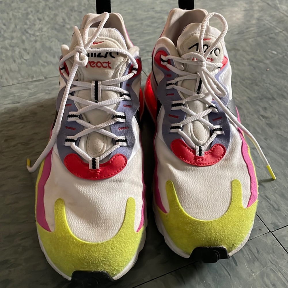 Nike Air 270 Reacts